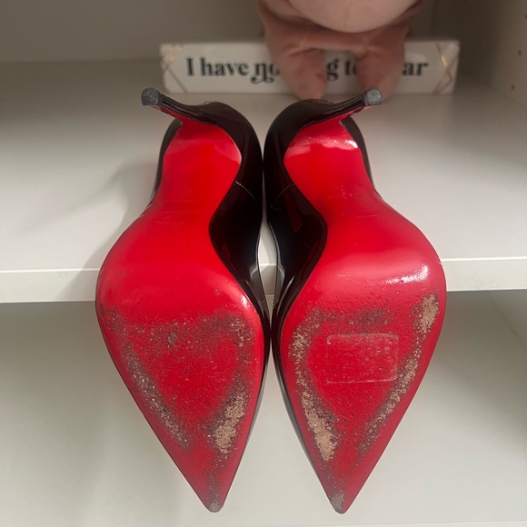 ❌SOLD❌Christian Louboutin
So Kate 120MM Patent Leather Pumps - Picture 9 of 13